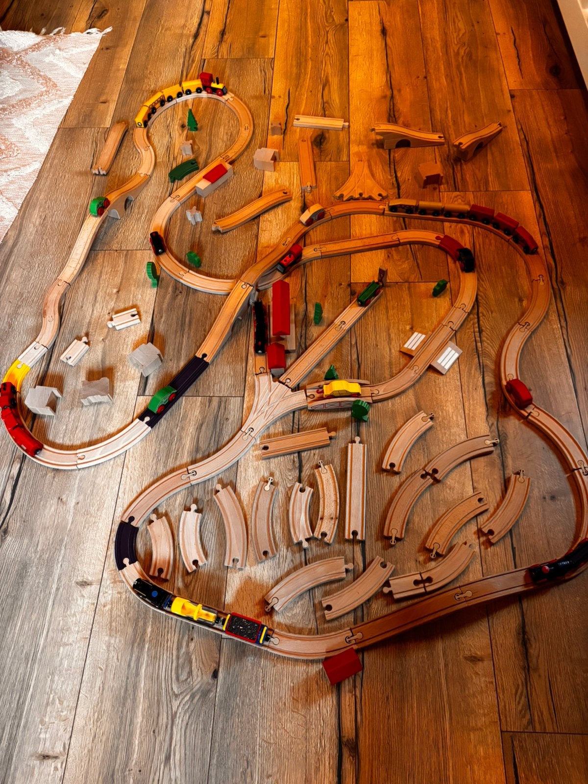 Houten treinbaan set met auto en trein, Ophalen of Verzenden, Gebruikt