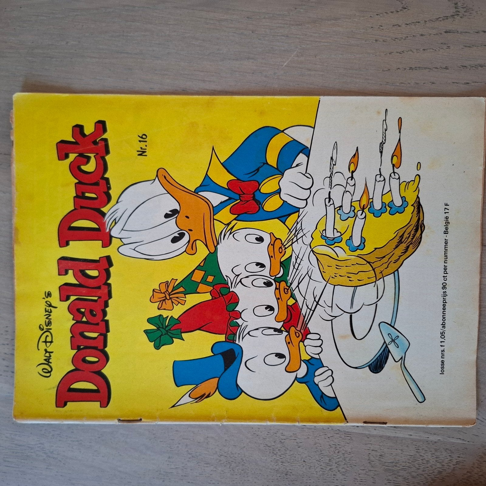 Donald Duck Nr. 16 uit 1977, Boeken, Eén stripboek, Ophalen, Gelezen