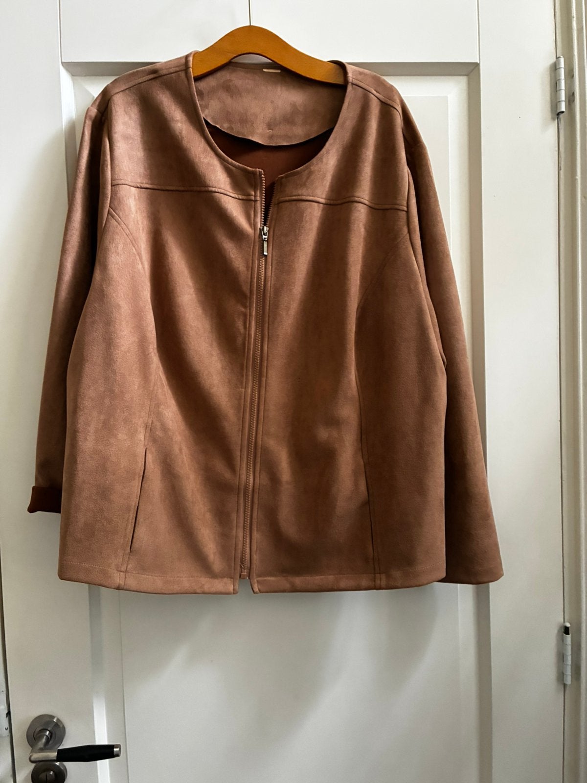 Jasje, Ophalen of Verzenden, Zo goed als nieuw, Maat 46/48 (XL) of groter, Beige