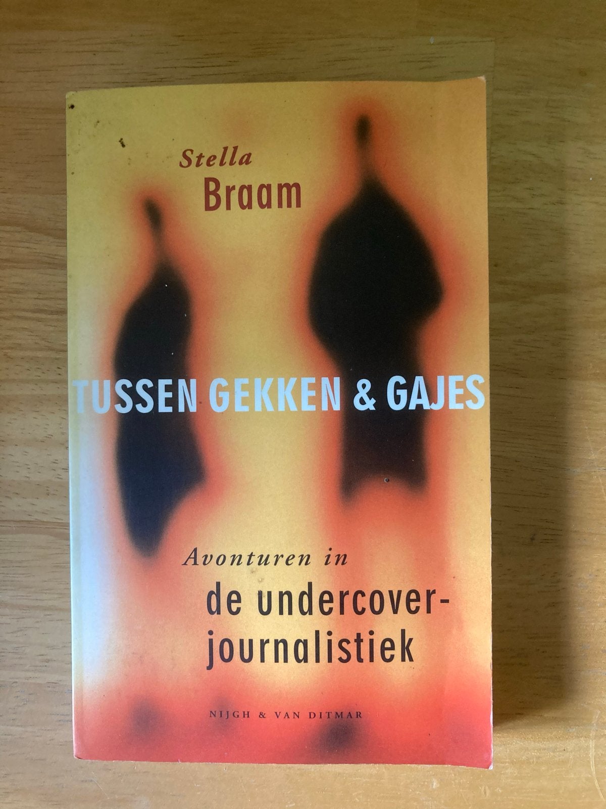 Tussen Gekken & Gajes - Stella Braam, Ophalen of Verzenden, Gelezen