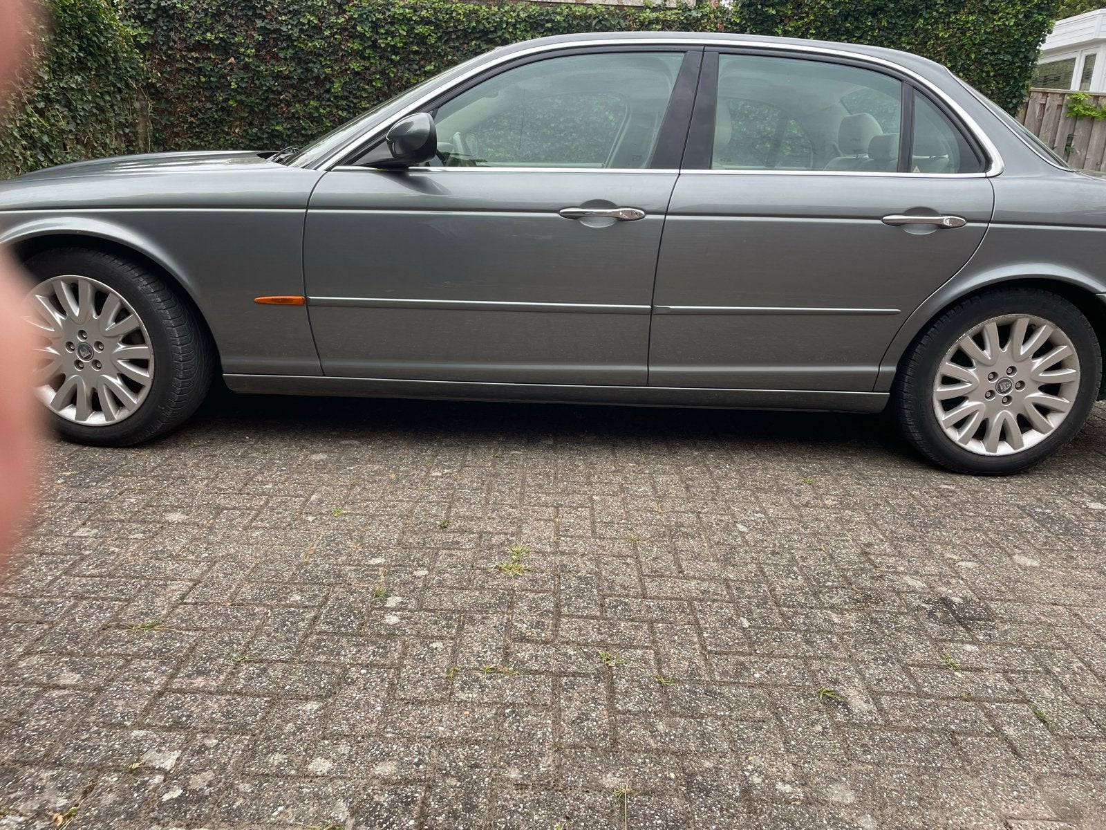 Jaguar XJ 4.2 Executive AUT 2006 Grijs, Auto's, Jaguar, Automaat, Achterwielaandrijving, 298 pk, Particulier