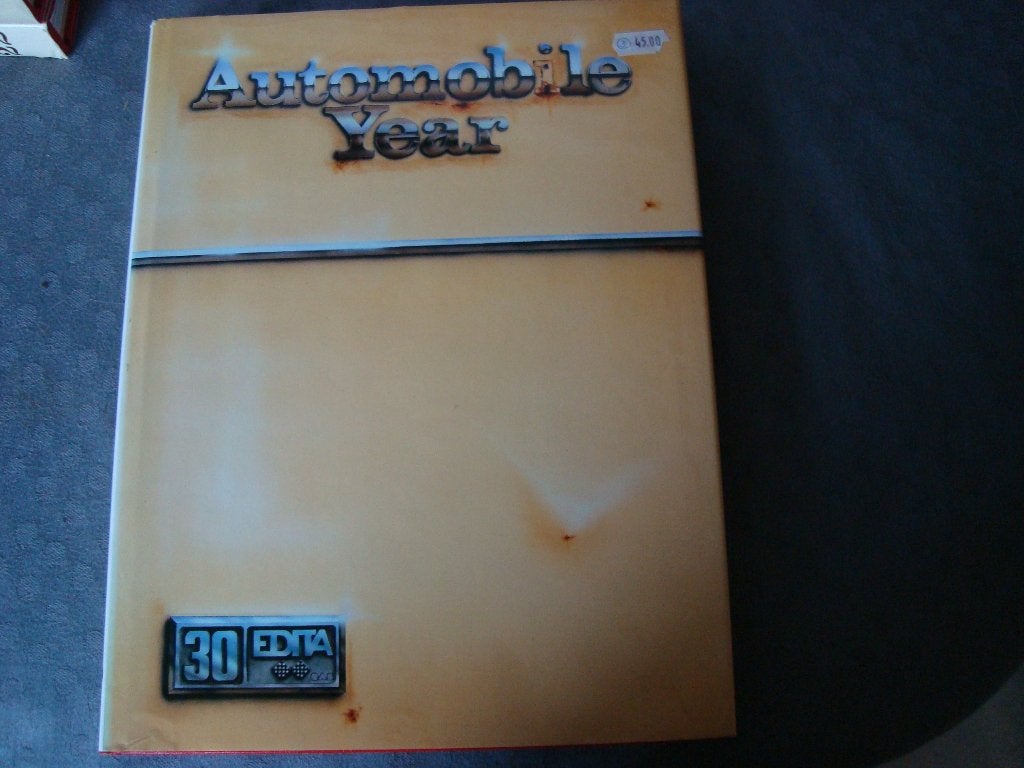 Automobile year boek 1982-1983, Ophalen of Verzenden, Nieuw, Overige merken