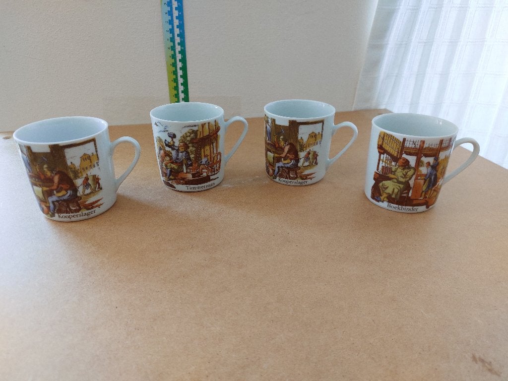 Vintage Mitterteich Bavaria porseleinen mokken, Overige merken, Vintage, Ophalen of Verzenden, Zo goed als nieuw