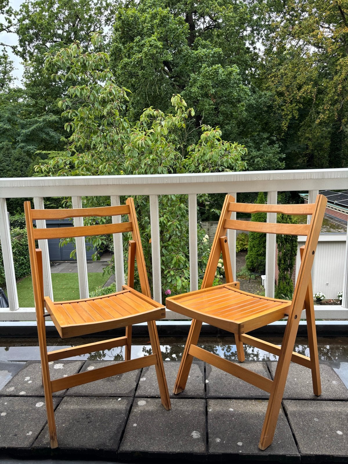 Stevige houten klapstoelen, Ophalen, Twee, Overige kleuren, Zo goed als nieuw
