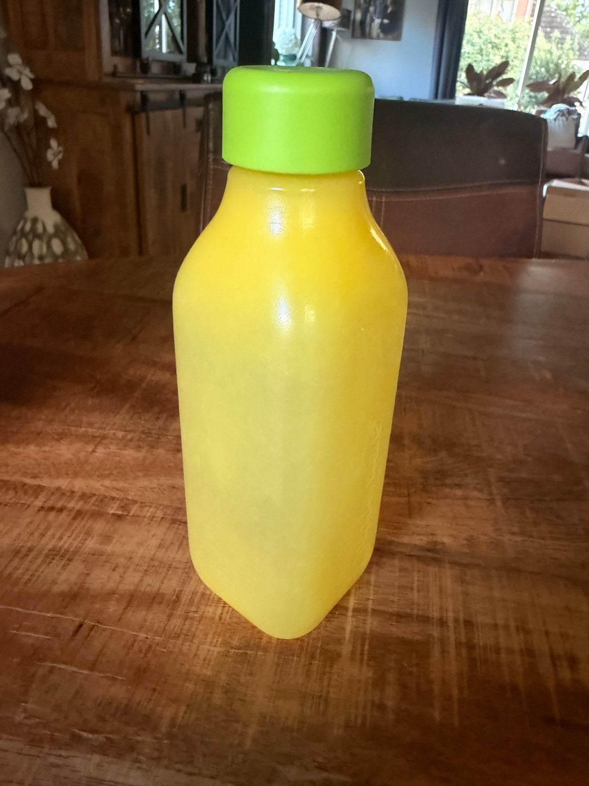Tupperware Drinkfles Geel met Groene Dop, Gebruikt, Geel, Ophalen of Verzenden, Met deksel