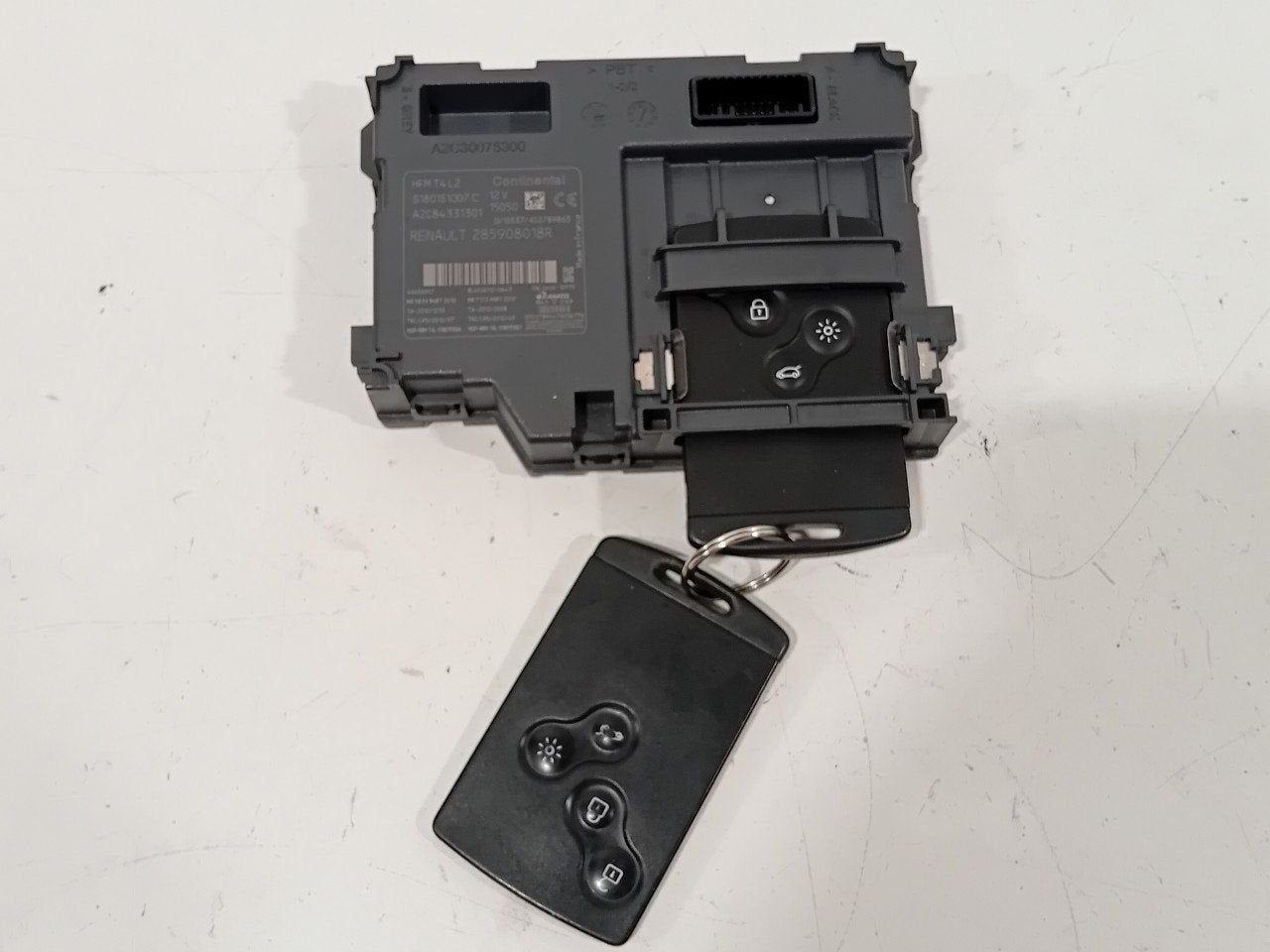 Contactslot + sleutel Renault Clio, Onderdelen@venauto.nl, Van der Ven Autorecycling B.V., Gebruikt, Ettenseweg 76, 4706 PB Roosendaal, The Netherlands