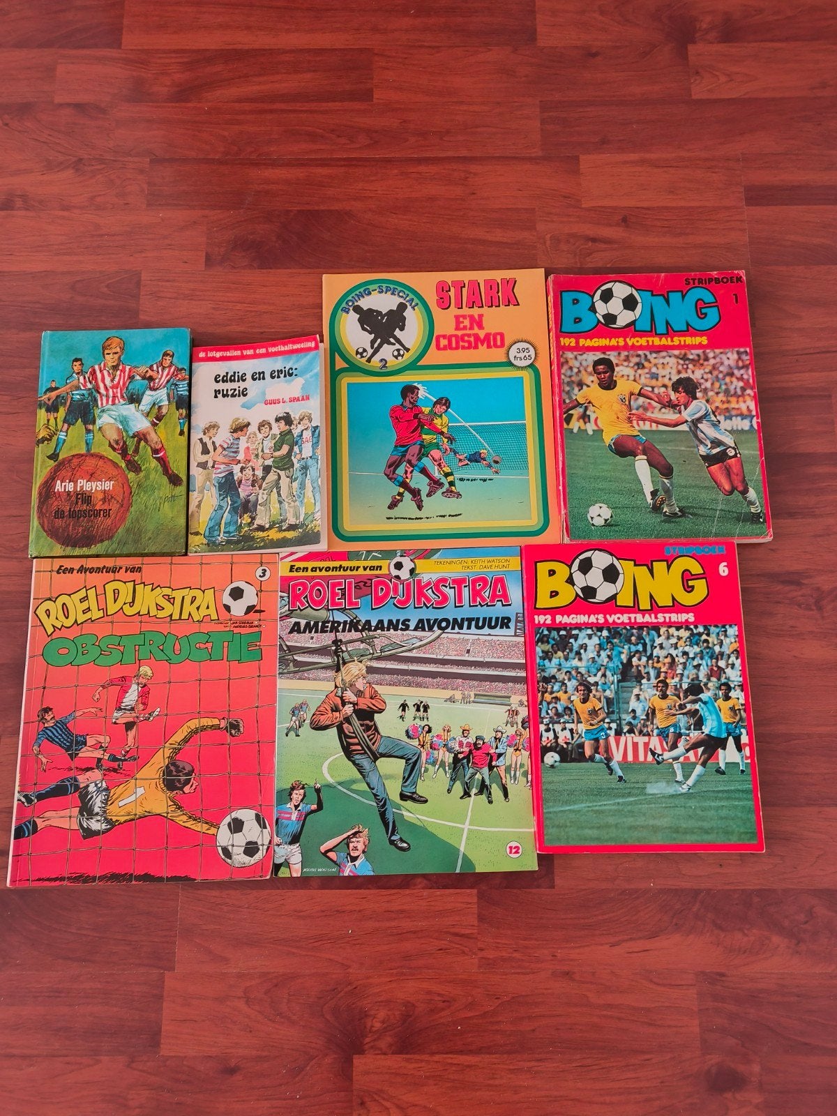 Voetbal stripboeken en leesboeken - Diverse titels, Meerdere stripboeken, Ophalen of Verzenden, Gelezen