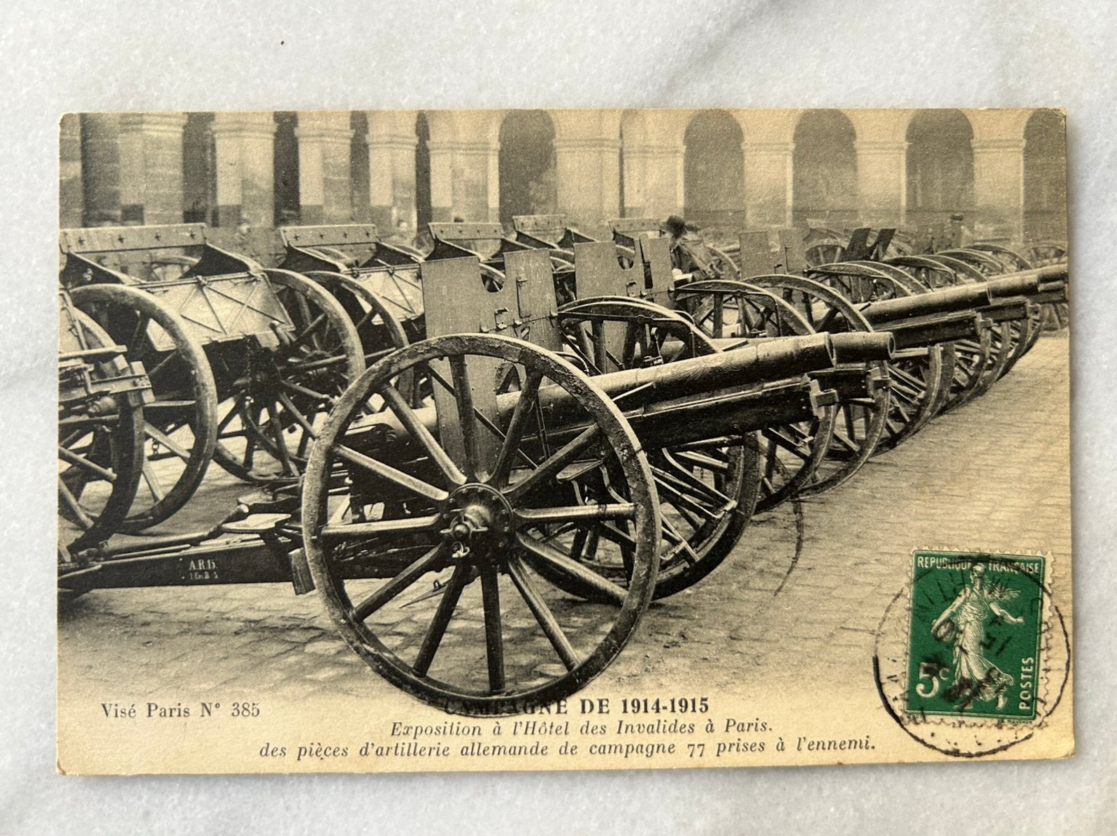 Wo1: ak oorlogsbuit Parijs Duitse 77 geschut kanonnen, Verzamelen, Ophalen of Verzenden, Landmacht, Duitsland, Foto of Poster