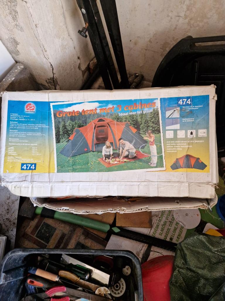 Ruime 6-persoons tent met 3 cabines, Caravans en Kamperen, Tenten, Ophalen, Nieuw, Tot en met 6