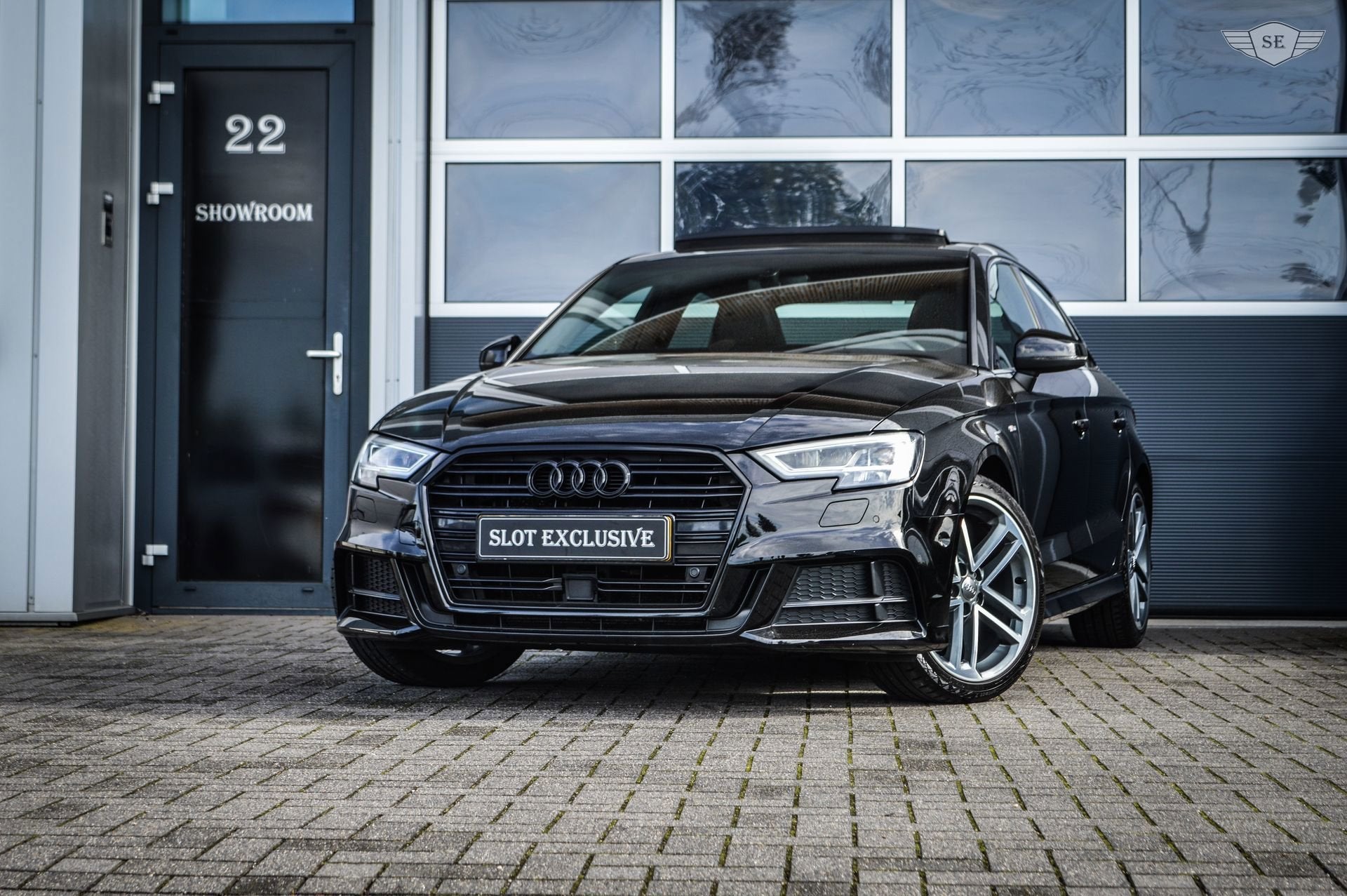 Audi A3 Limousine 35 TFSI CoD Advance Sport|PANO|B&O|VIRTUAL, 4 cilinders, 150 pk, Alcantara, Zwart