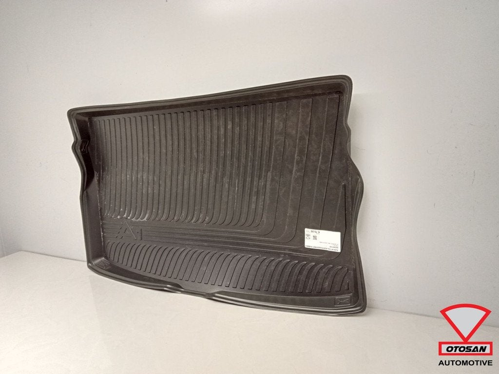 Audi A1 82A Kofferbakmat Rubber Origineel! 82G061180, Gebruikt, AUDI AG, Auto-Union-Strasse 1
85045  Ingolstadt, DE, Kundenbetreuung@audi.de