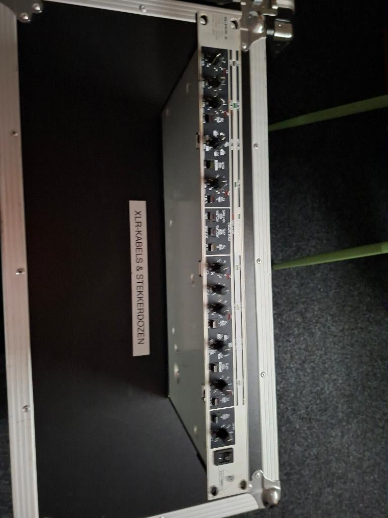 Behringer crossover CX 2300, Ophalen of Verzenden, Gebruikt, Overige typen