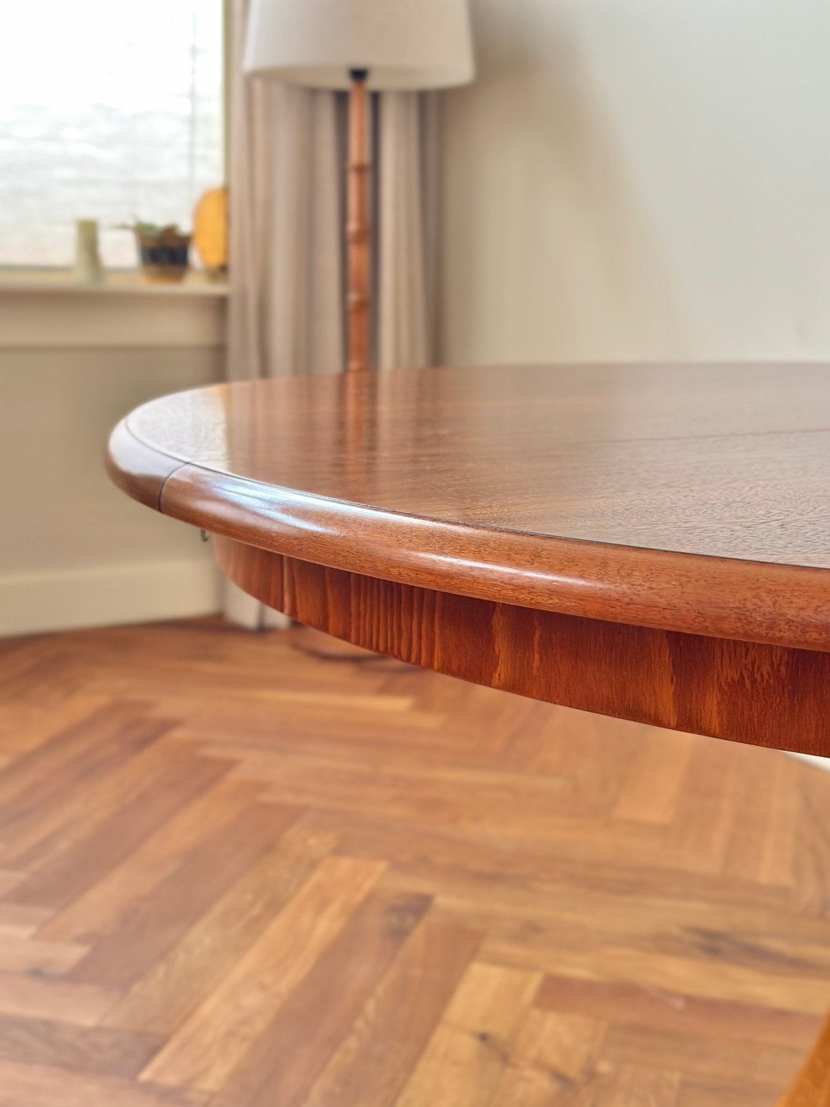 Vintage design eettafel rond ovaal Casala jaren 50/60/70, Ophalen, 100 tot 150 cm, Vijf personen of meer, 150 tot 200 cm