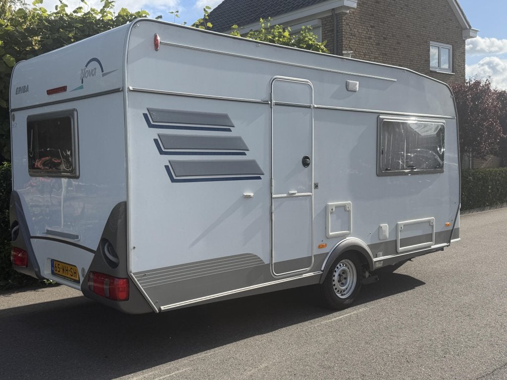 Eriba Nova 470 Mover,Voortent enkele bedden,douchecabine, Tot en met 2, Bedrijf, 5 tot 6 meter, Eriba