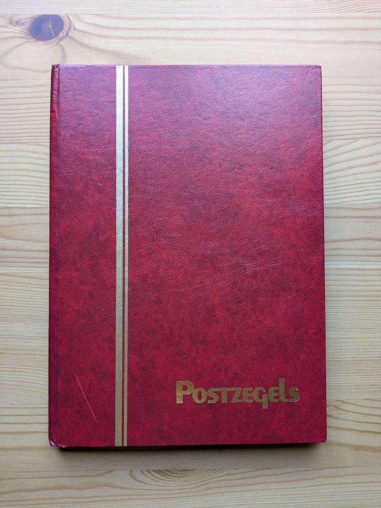 Postzegelboek met ballet, bloemen, planten, paddestoelen, Postzegels en Munten, Postzegels | Volle albums en Verzamelingen, Ophalen of Verzenden