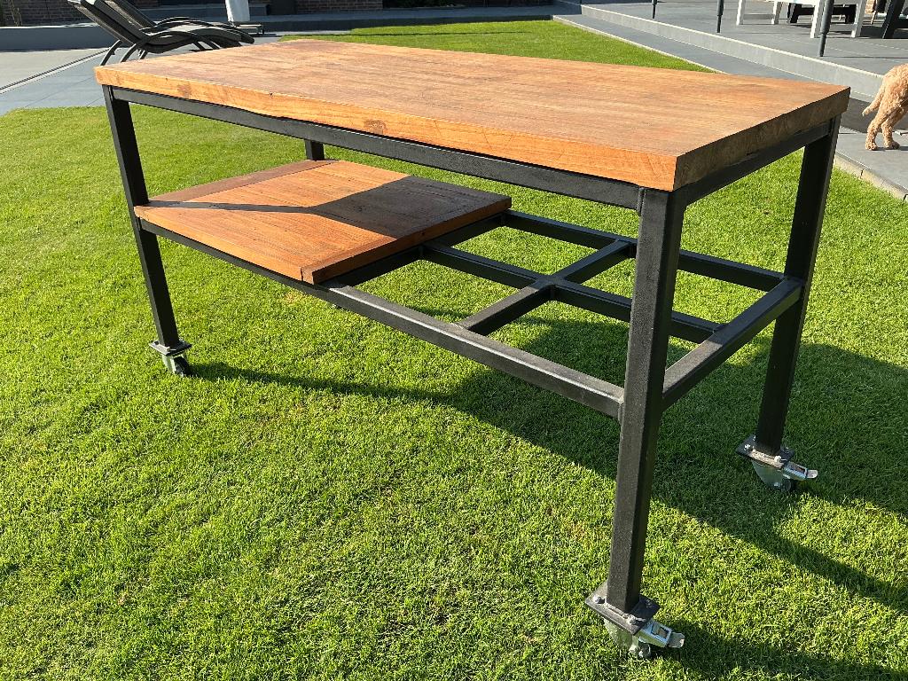 Te koop bbq tafel voor green egg, Kamado etc, Tuin en Terras, Ophalen, Zo goed als nieuw, Overige