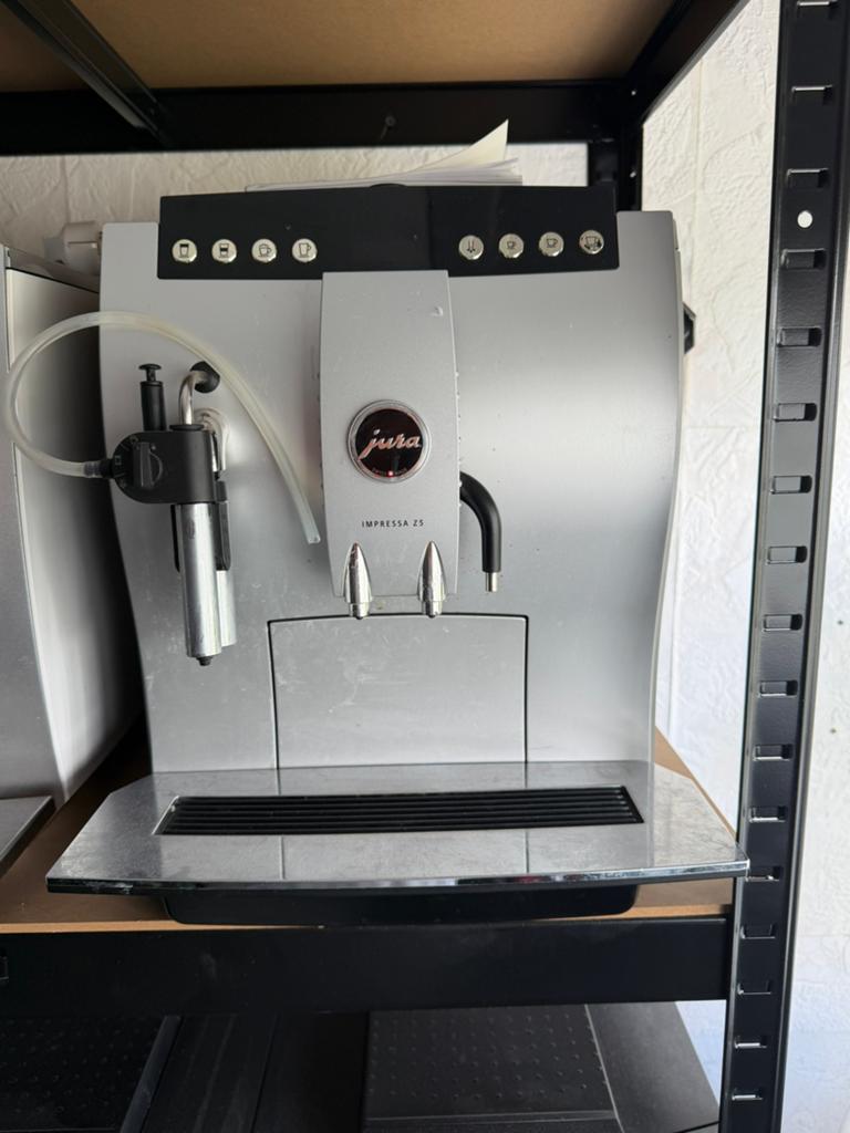 Div Koffie machines, Witgoed en Apparatuur, Koffiezetapparaten, Ophalen, Zo goed als nieuw, Koffiemachine