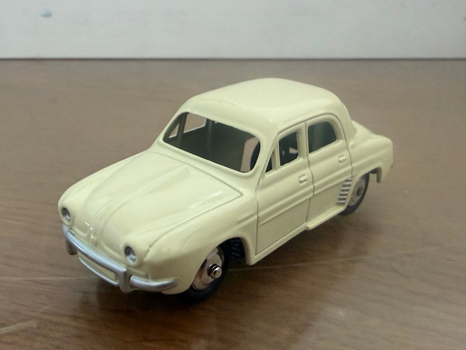 Dinky Toys Renault Dauphine - Zo goed als nieuw, Hobby en Vrije tijd, Ophalen of Verzenden, Zo goed als nieuw, Overige typen