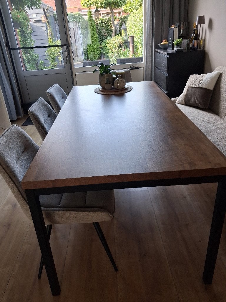 Eettafel, Huis en Inrichting, Ophalen, Overige materialen, 150 tot 200 cm, Zo goed als nieuw