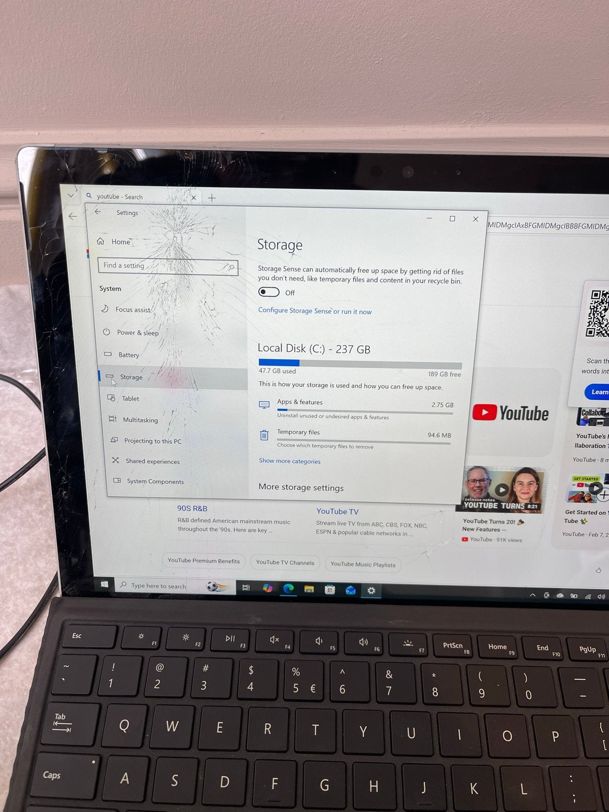 Microsoft Surface Pro met gebarsten scherm - voor onderdelen, Qwerty, 8 GB, Ophalen of Verzenden, SSD