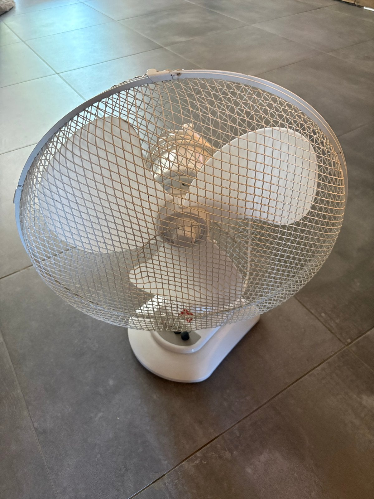 Tafelventilator VB 45W - Wit (40cm), VB, Ophalen of Verzenden, Ossenkamppad 25, Tafelventilator