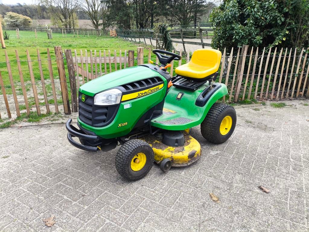 Zitmaaier John Deere X125, Ophalen