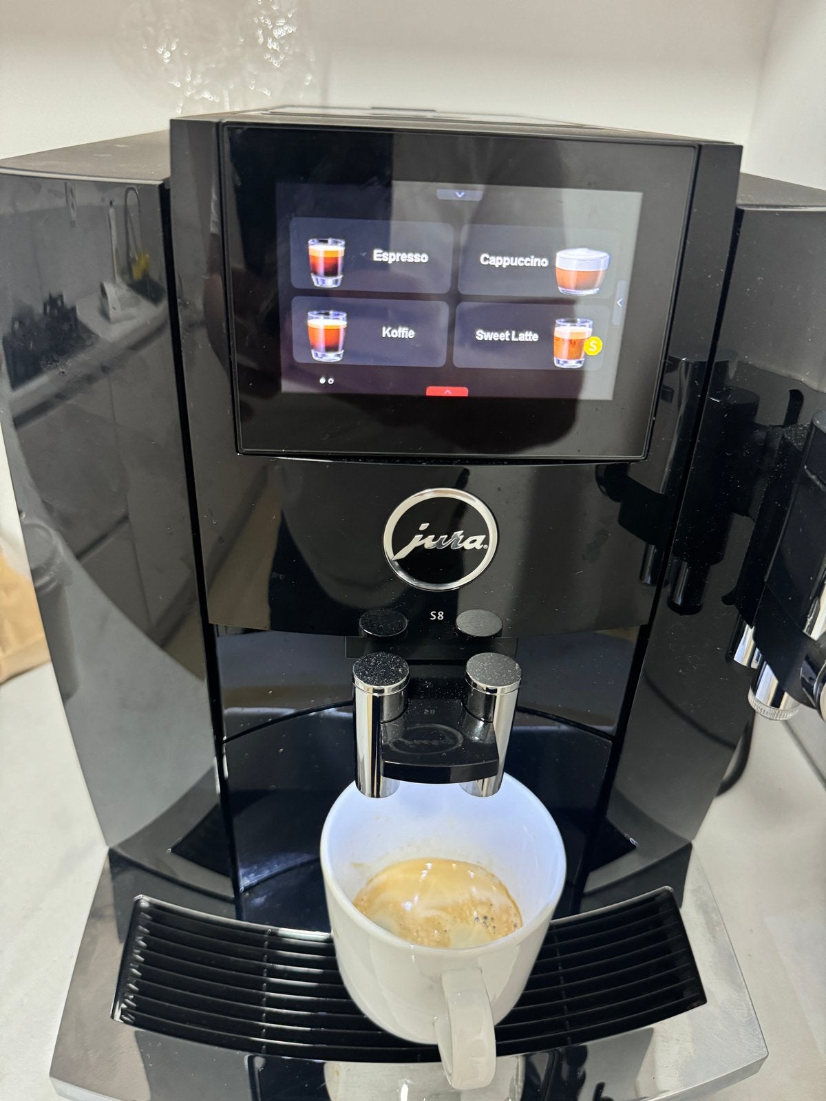 JURA S8 Piano Black (EB) koffiemachine - 2 jaar garantie, Witgoed en Apparatuur, Koffiezetapparaten, Stoompijpje, Verzenden, 10 kopjes of meer