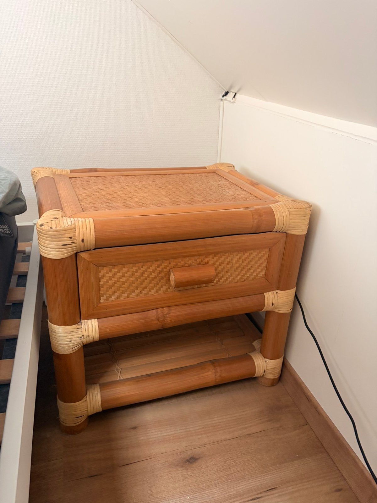 Rotan nachtkastje, Ophalen, Zo goed als nieuw, Minder dan 45 cm, Minder dan 55 cm