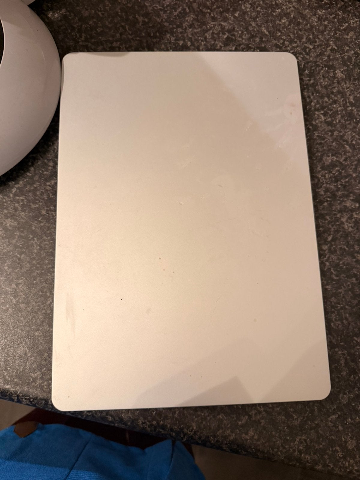 Foto 3 van Macbook air 13 inch 2024 M3 + apple muis