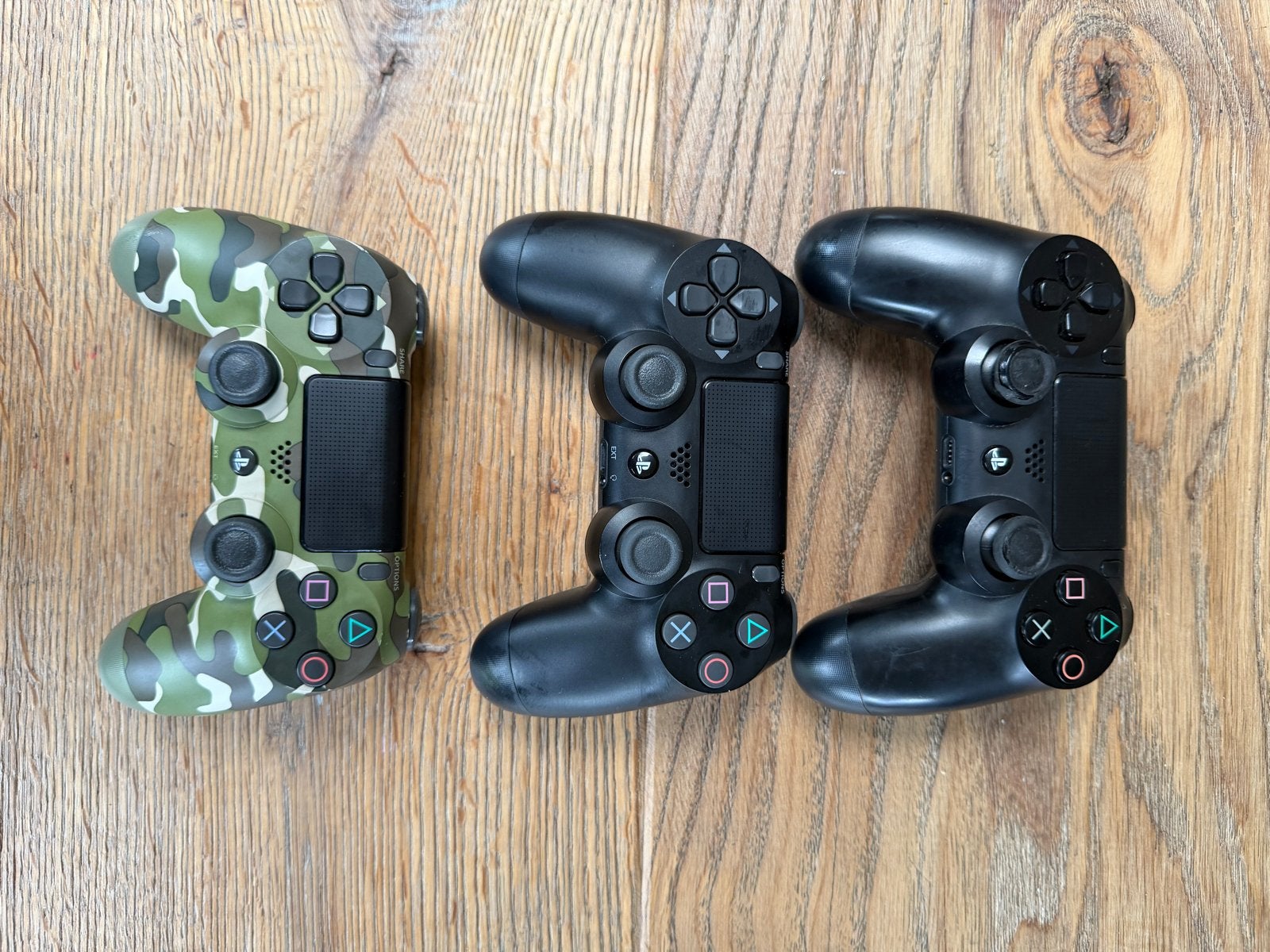 PlayStation 4 controllers (3 stuks), Ophalen of Verzenden, Gebruikt, Controller, PlayStation 4