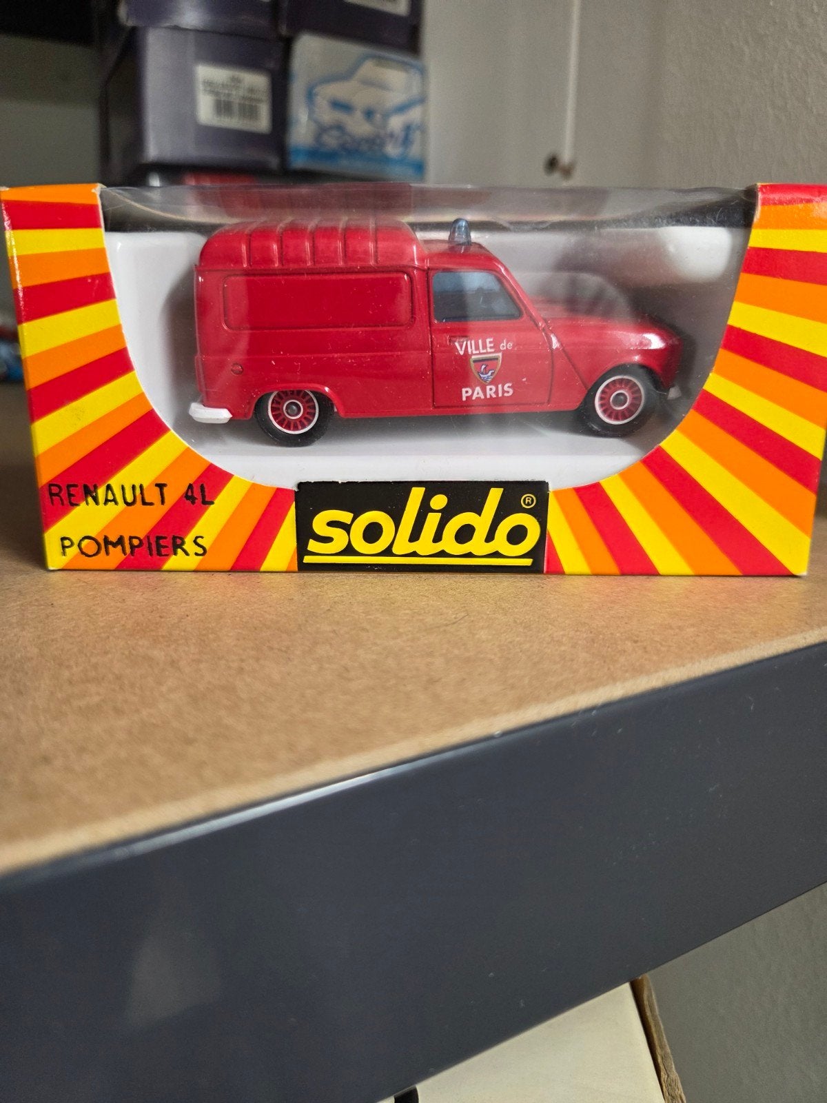 Renault 4L pompiers solido, Hobby en Vrije tijd, Modelauto's | 1:43, Ophalen, Auto, Solido