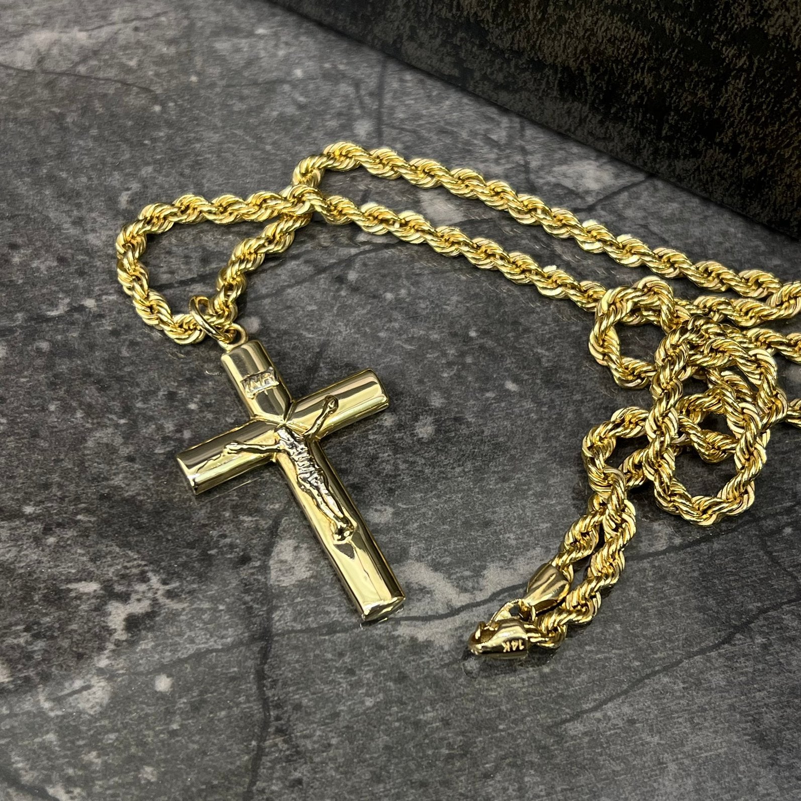 14k gouden ketting rope schakel met kruis, Ophalen of Verzenden, Zo goed als nieuw, Goud