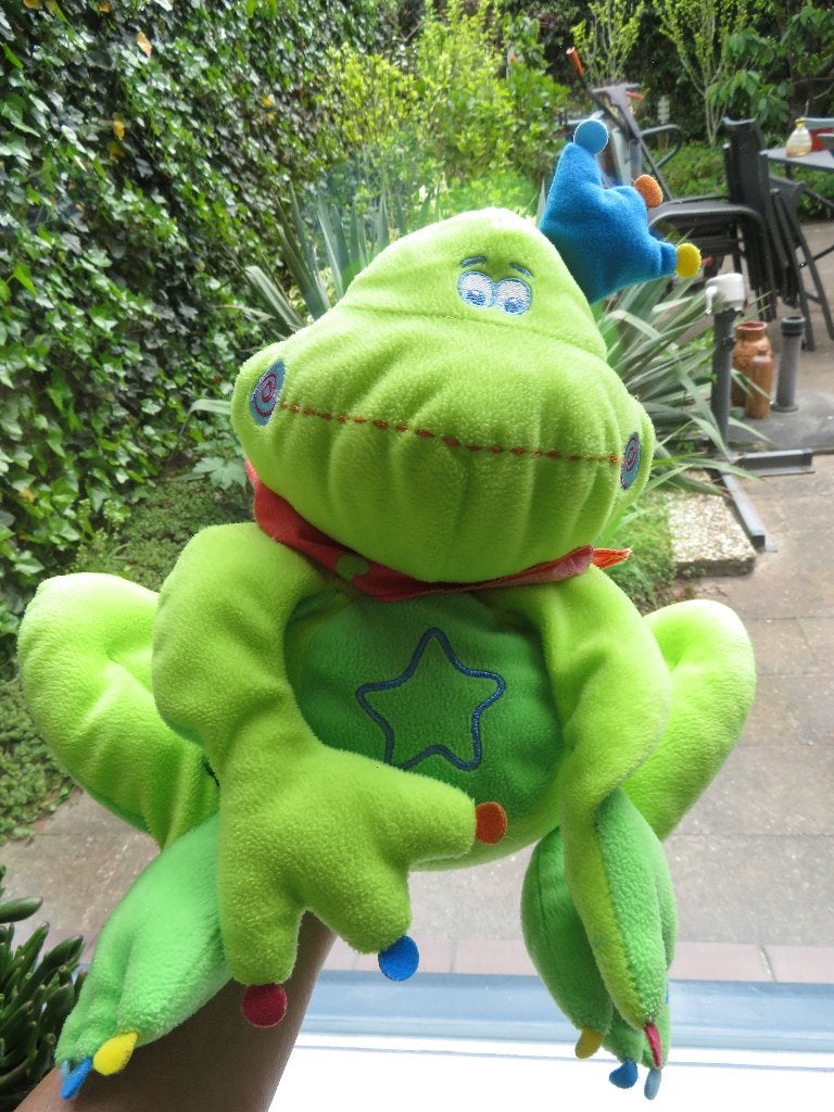 Handpop Kikker met kroon merk Dushi ca 38 cm, Ophalen of Verzenden, Zo goed als nieuw, Kikker, Met label