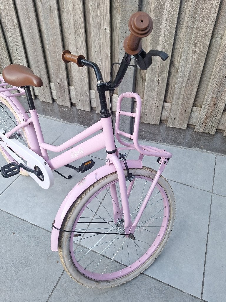 Liberty meisjes fiets 22 inch, Fietsen en Brommers, Fietsen | Meisjes, Ophalen, Terugtraprem, 22 inch, Gebruikt