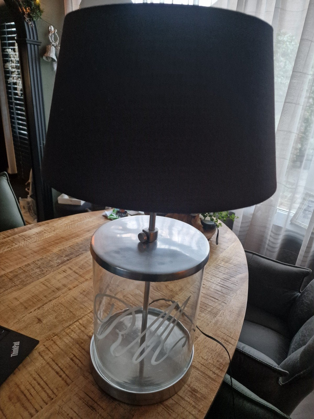 Riviera Maison tafellamp met zwarte kap, Huis en Inrichting, Lampen | Tafellampen, Ophalen, Gebruikt, Glas, Riviera Maison