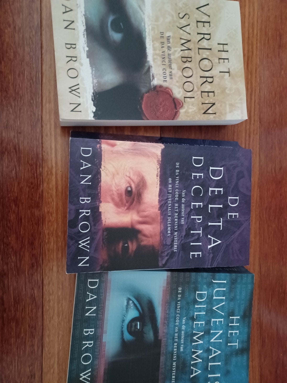 Dan Brown  Het Juvenalis Dilemma, Het Verloren Symbool, Boeken, Ophalen of Verzenden, Gelezen, Dan Brown, Nederland