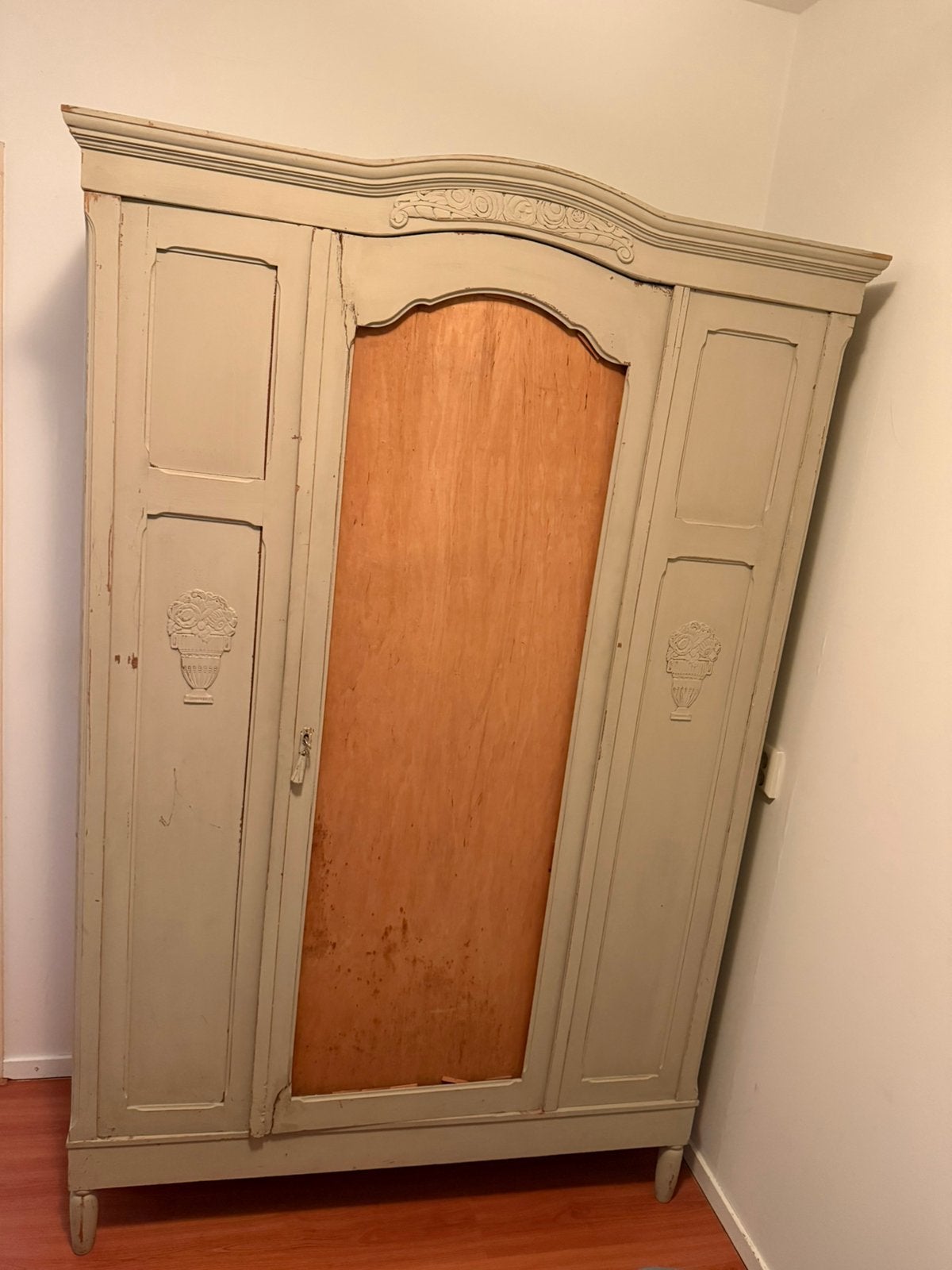 Opknap kast, Ophalen
