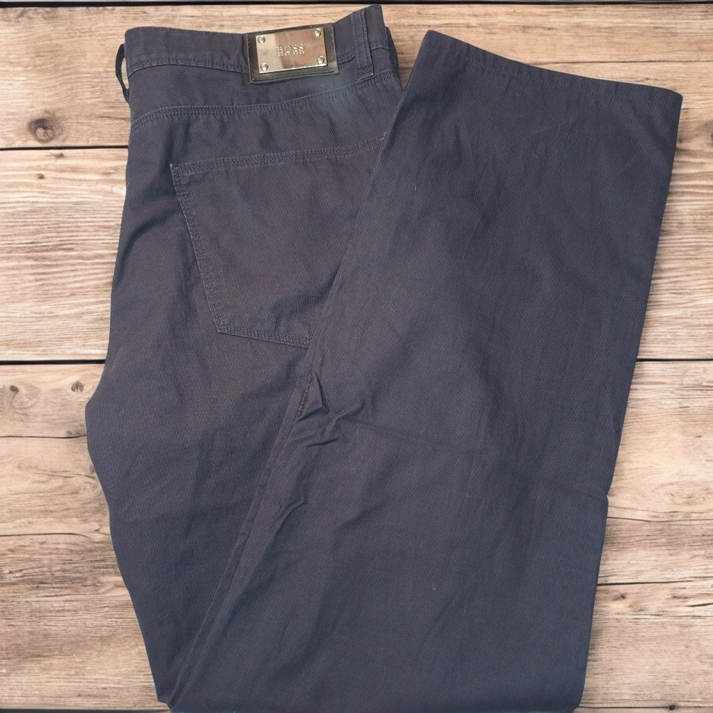 Hugo Boss broek in zwart, Uitstekende staat, Kleding | Heren, Broeken en Pantalons, Zwart, Overige maten, Ophalen of Verzenden
