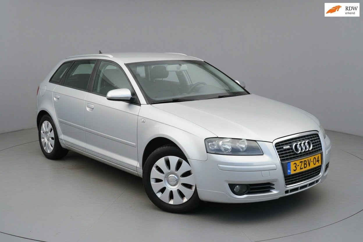 Audi A3 Sportback Clima|Trekhaak|APK 08-2027!, Voorwielaandrijving, 15 km/l, Gebruikt, 4 cilinders