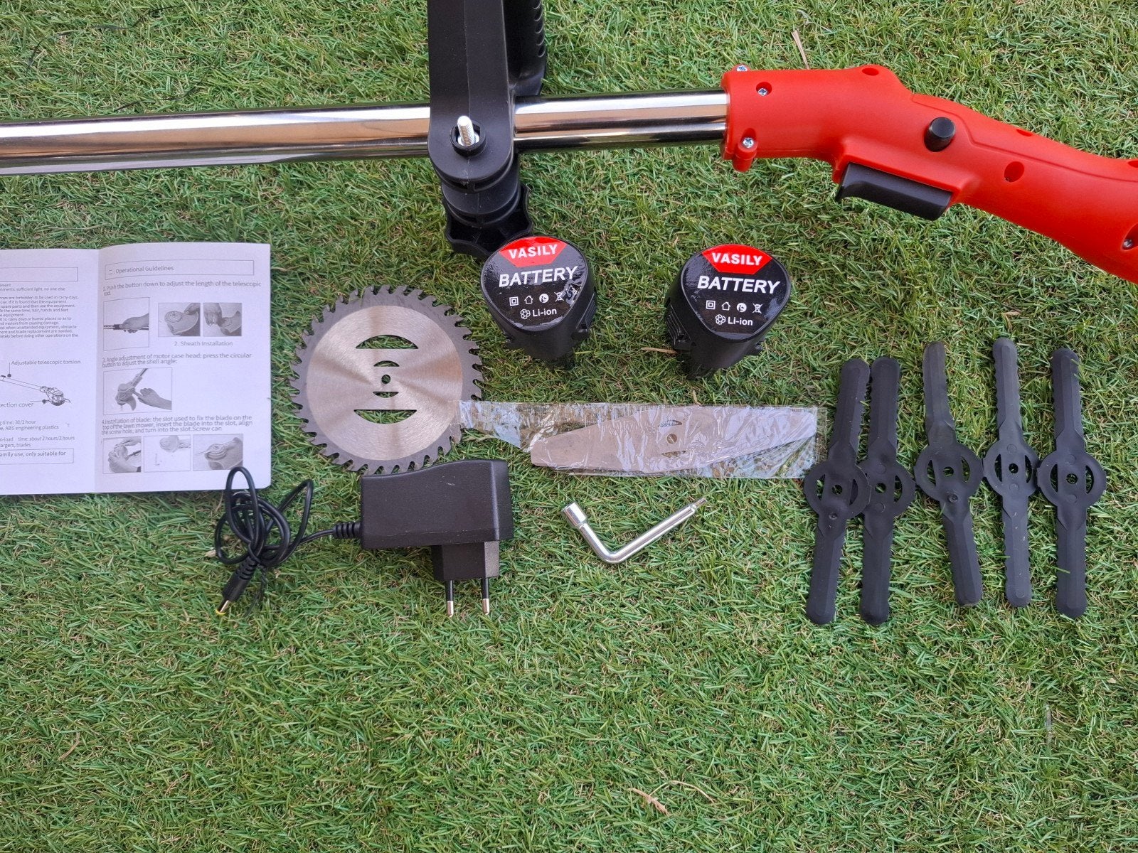 Nieuwe Accu Grastrimmer/Grasmaaier met Accessoires, Cirkelmaaier, Minder dan 30 cm, Accu-grasmaaier, Nieuw