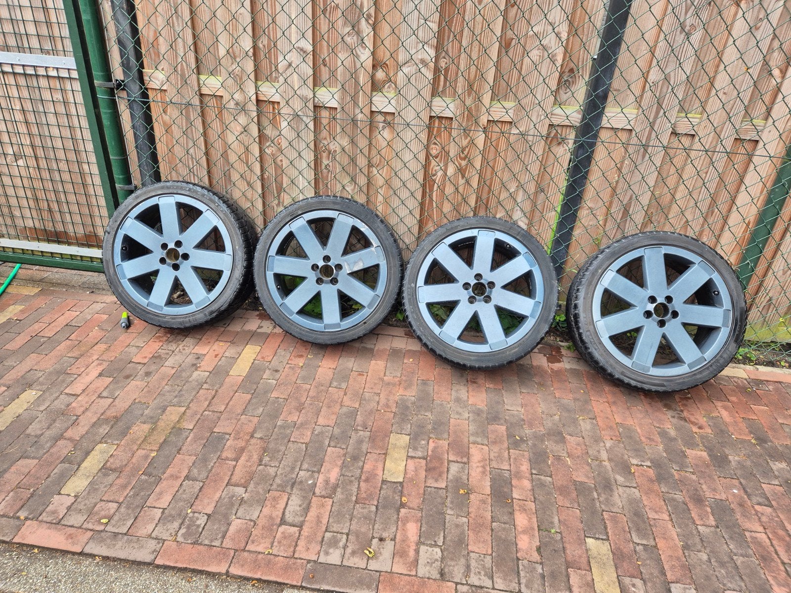 Audi velgen 18 inch met winterbanden 225/40 R18 5x100, Auto-onderdelen, Banden en Velgen, 18 inch, Gebruikt, Banden en Velgen