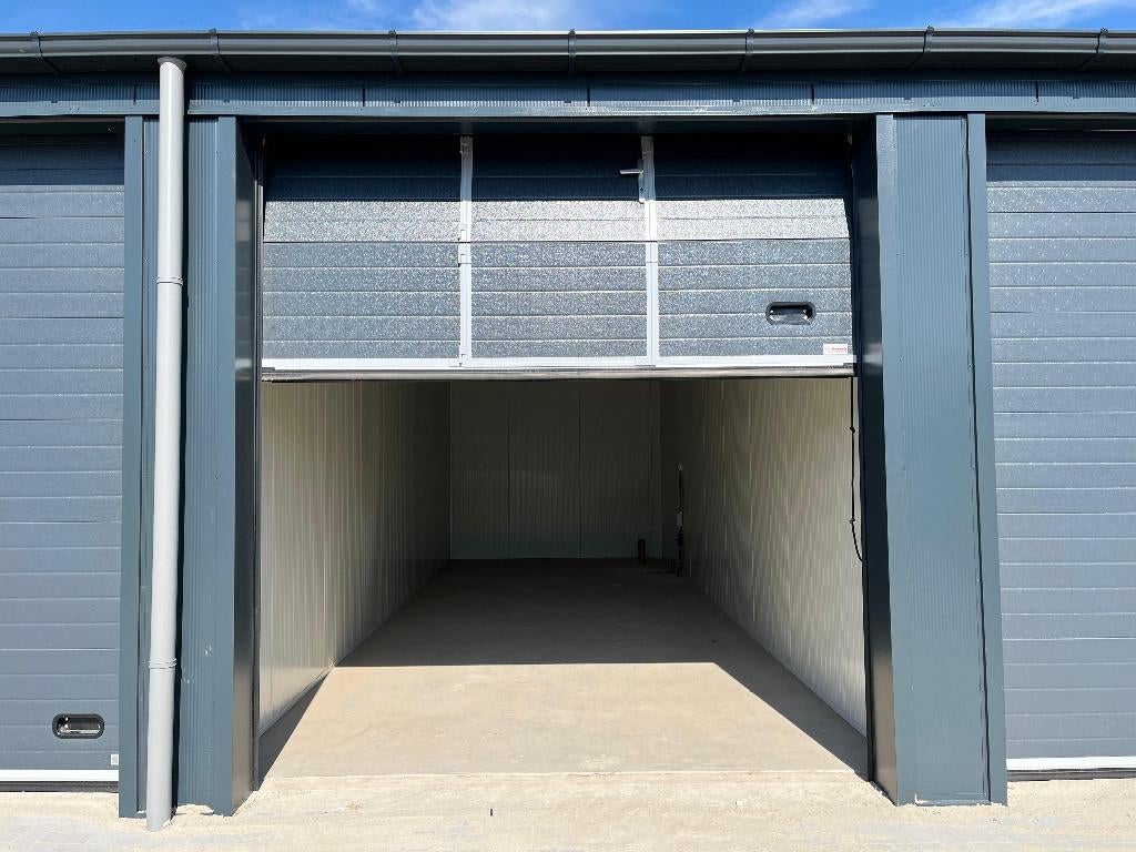 Garagebox bedrijfspand unit stalling Wolvega 35m2 Koop, Auto diversen, Autostallingen en Garages