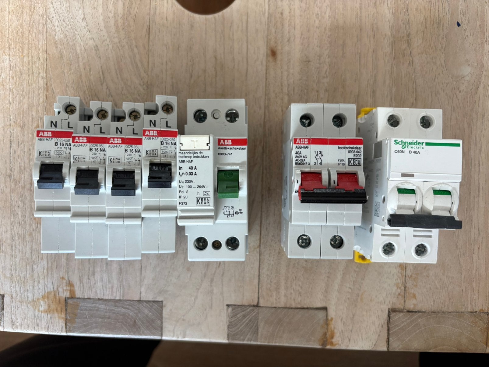 ABB Haf componenten (Busboard) + Schneider B40 groep, Ophalen of Verzenden, Zo goed als nieuw, Overige typen
