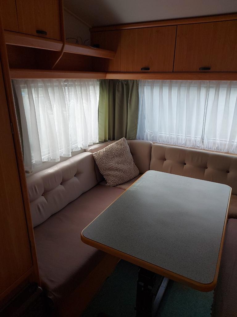 Compacte en complete caravan met rondzit, Rondzit, Tot en met 2, Dwarsbed, Particulier