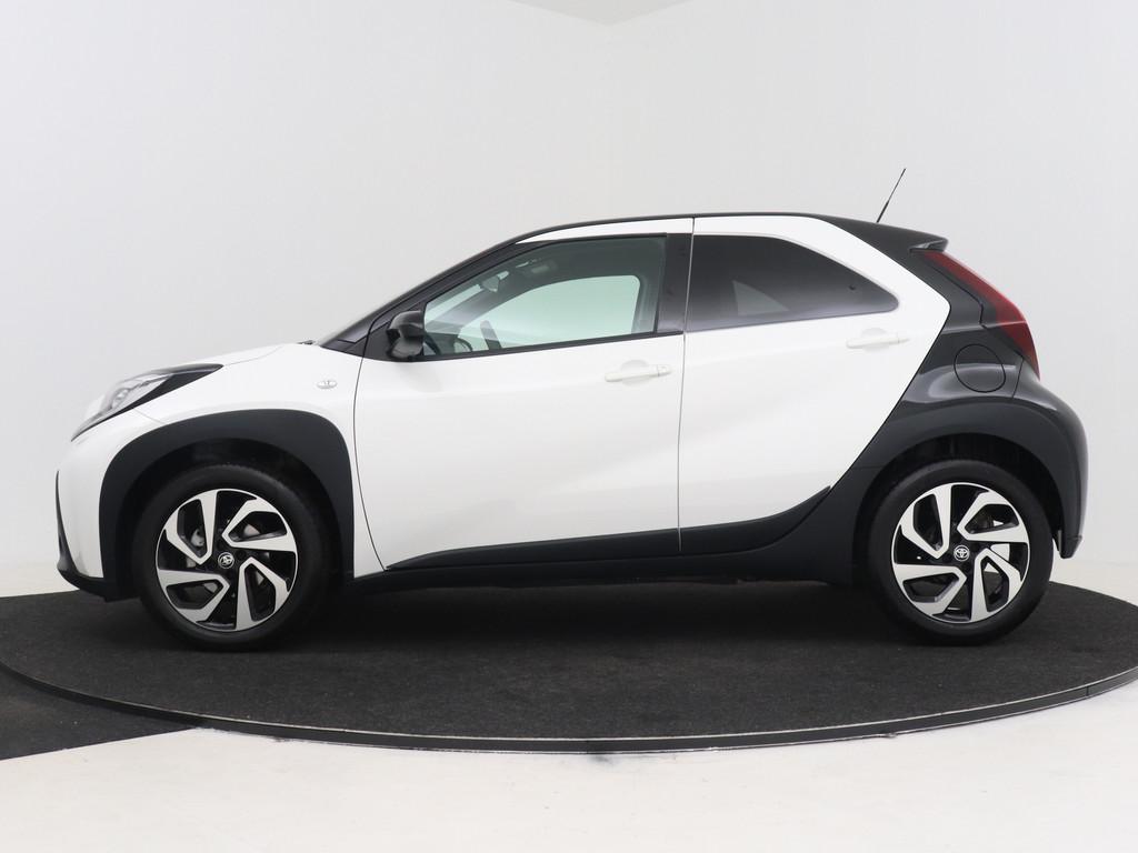 Toyota Aygo X 1.0 VVT-i MT Pulse | Achteruitrijcamera | 1e E, 12 maanden, Stof, Gebruikt, 4 stoelen