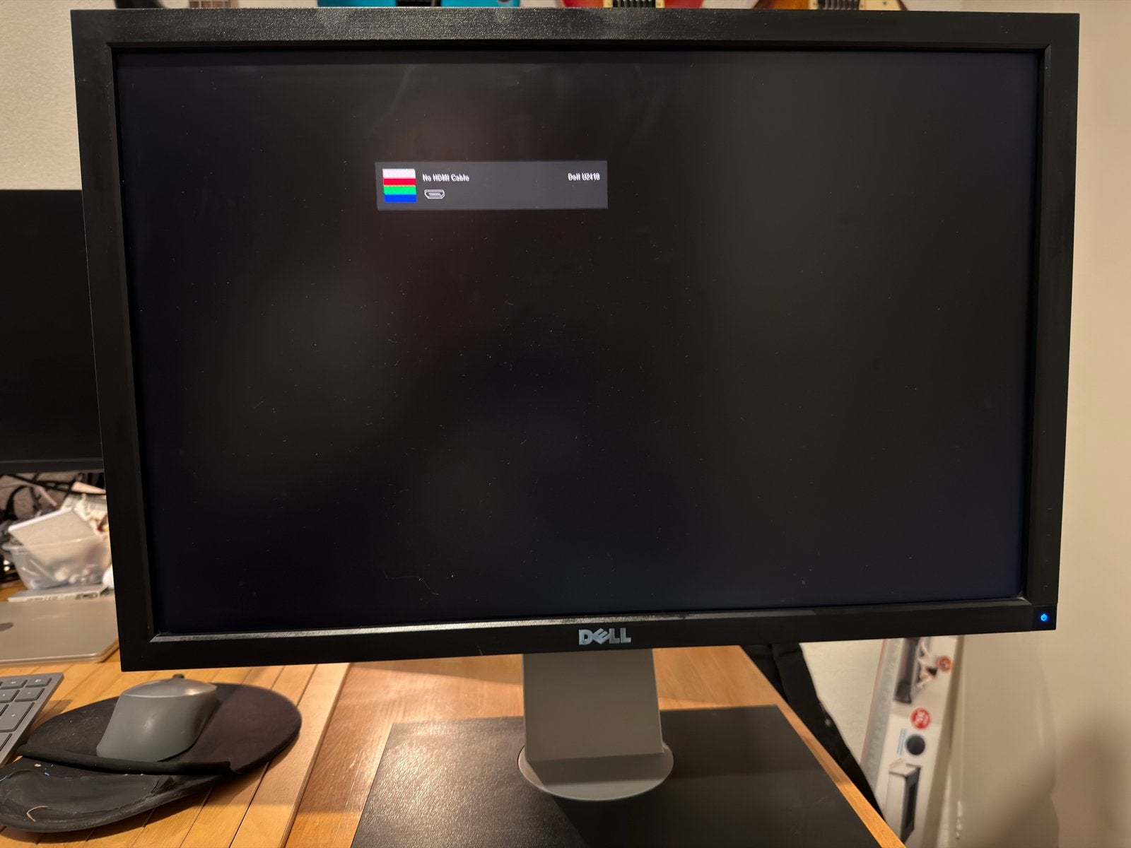 Foto 2 van Dell U2410 Monitor - 24 inch Full HD IPS Scherm
