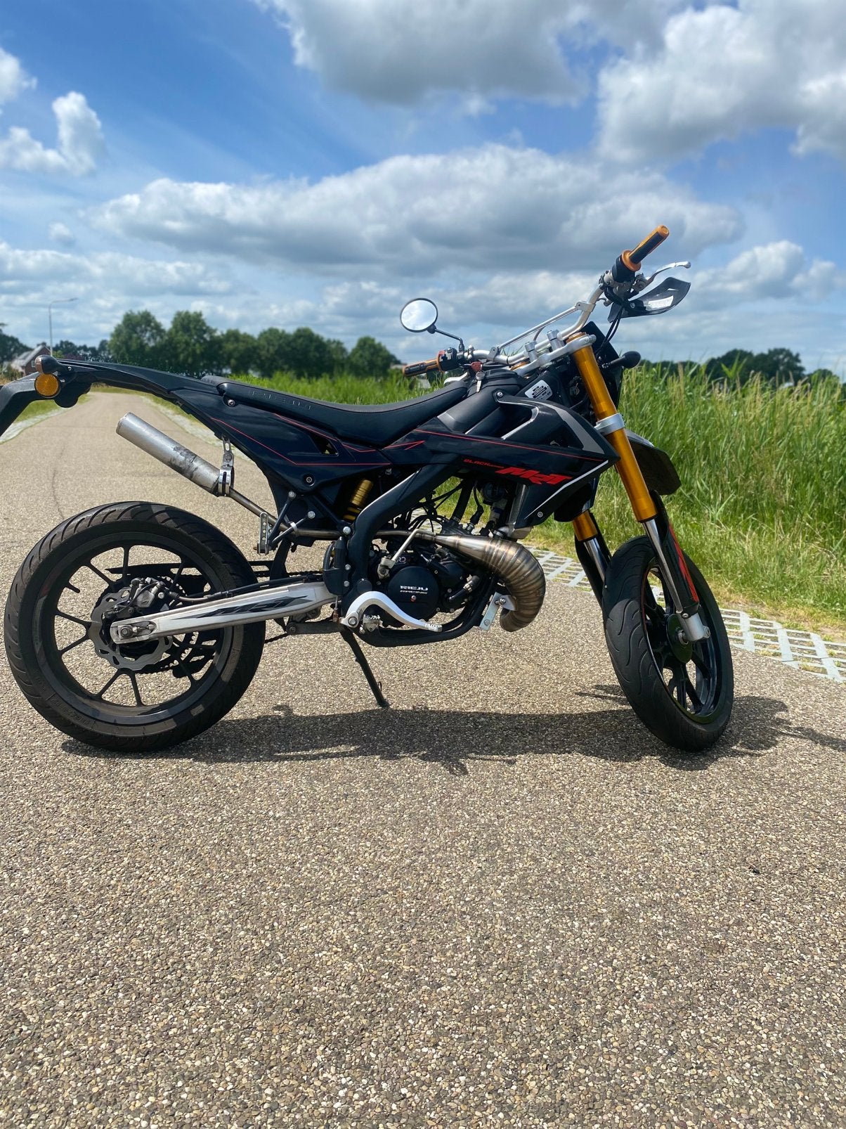 Rieju Mrt 50 Black Edition, Ophalen, 6 versnellingen, Gebruikt, Maximaal 45 km/u