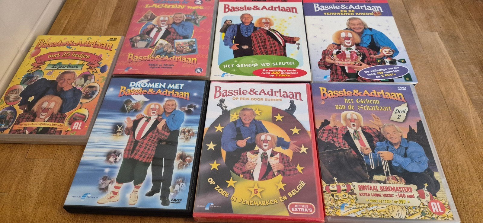Grote collectie Bassie & Adriaan DVD's - 7 stuks, Gebruikt, Verzamelbox, Alle leeftijden, Nederlands