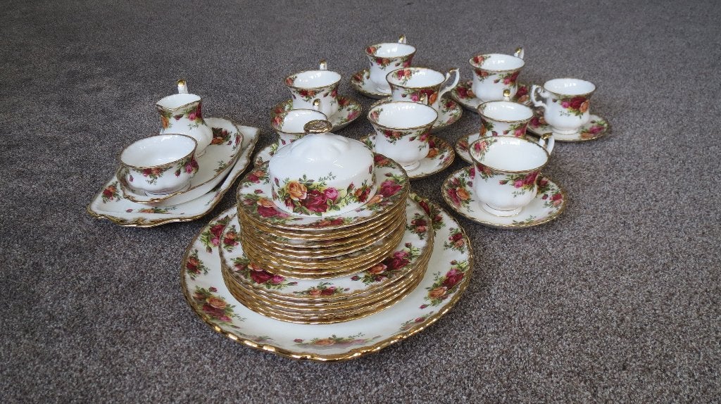 Royal Albert ontbijt en/of koffie servies Old Country Roses., Ophalen