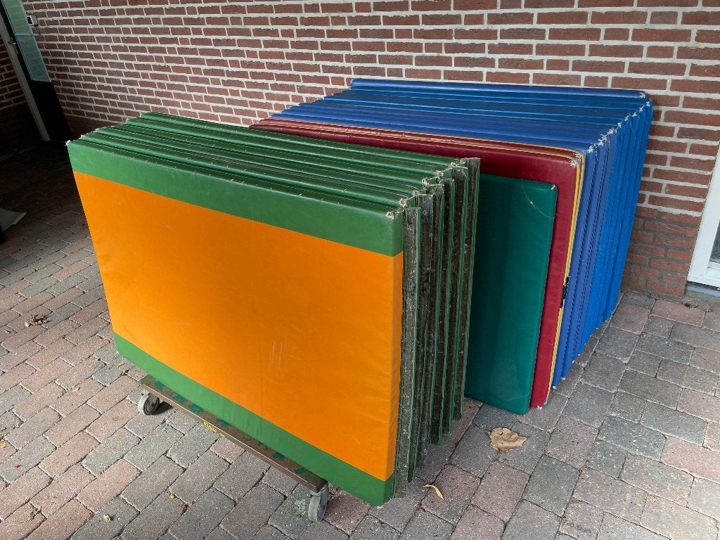 Turnmatten, turnmat, valmatten sportmat valmat zeilbekleding, Ophalen, Gebruikt, Overige kleuren, Materiaal